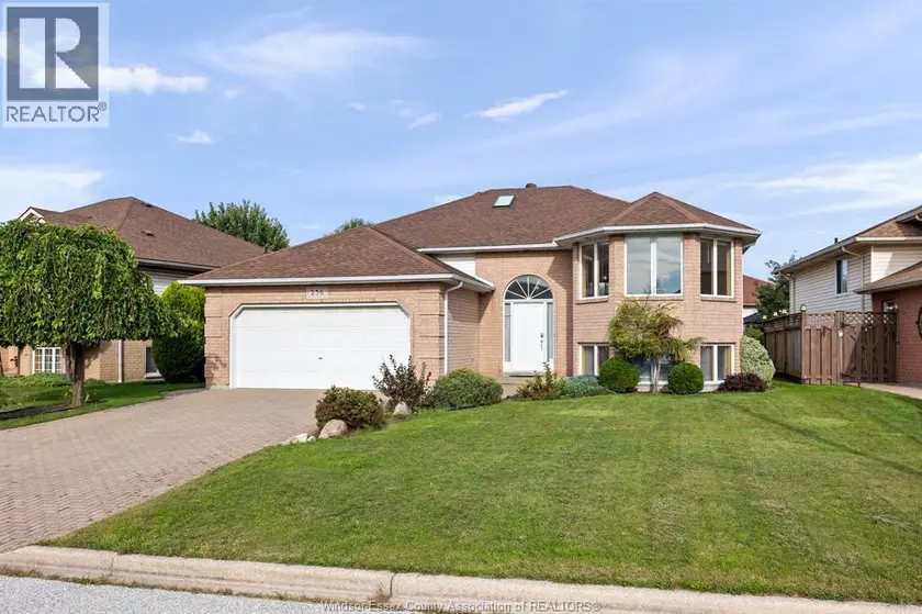 Detached at 256 KENILWORTH PLACE, Windsor
