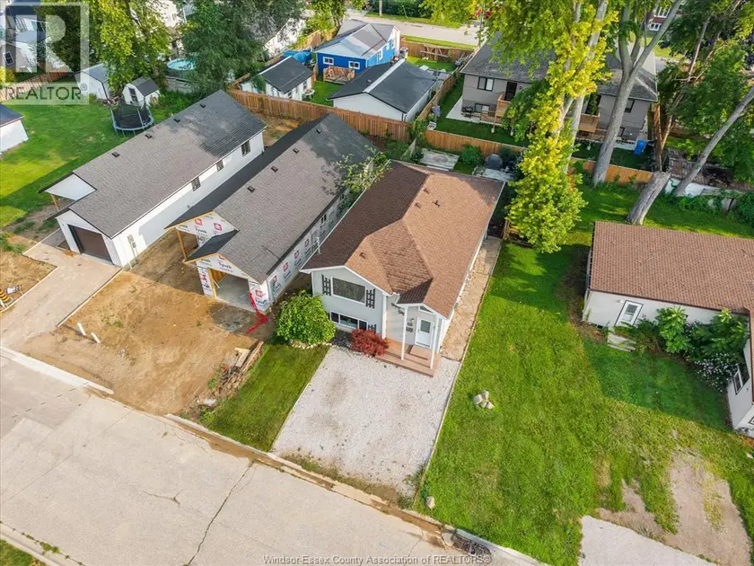 Detached at 294 Erieview DRIVE, Kingsville