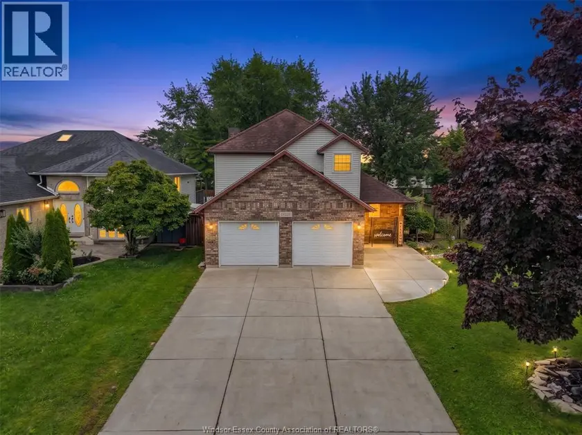 Detached at 2920 STRAWBERRY DRIVE, Tecumseh