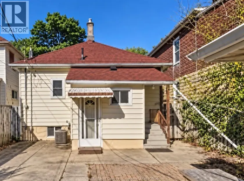 Apartment at 1352 LINCOLN, Windsor