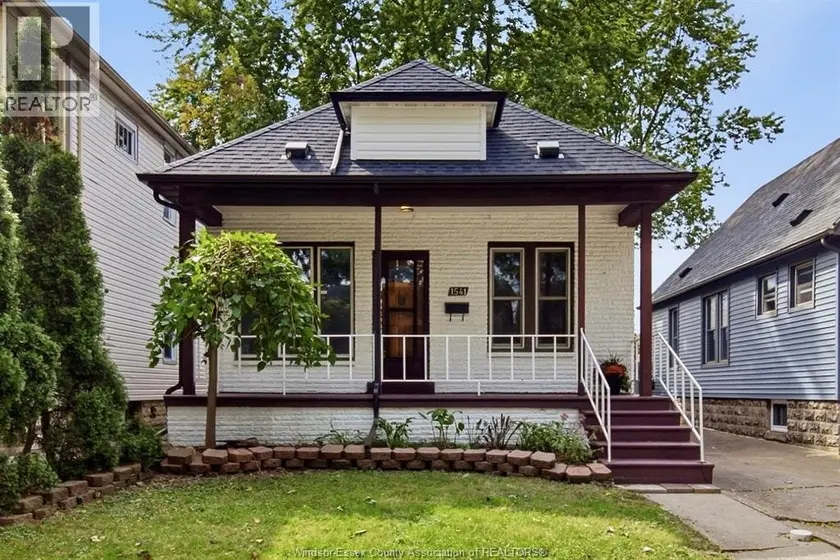 Detached at 1541 LINCOLN ROAD, Windsor