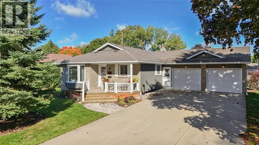Semi-Detached/Link at 218 BLACKTHORN CRESCENT, St Clair