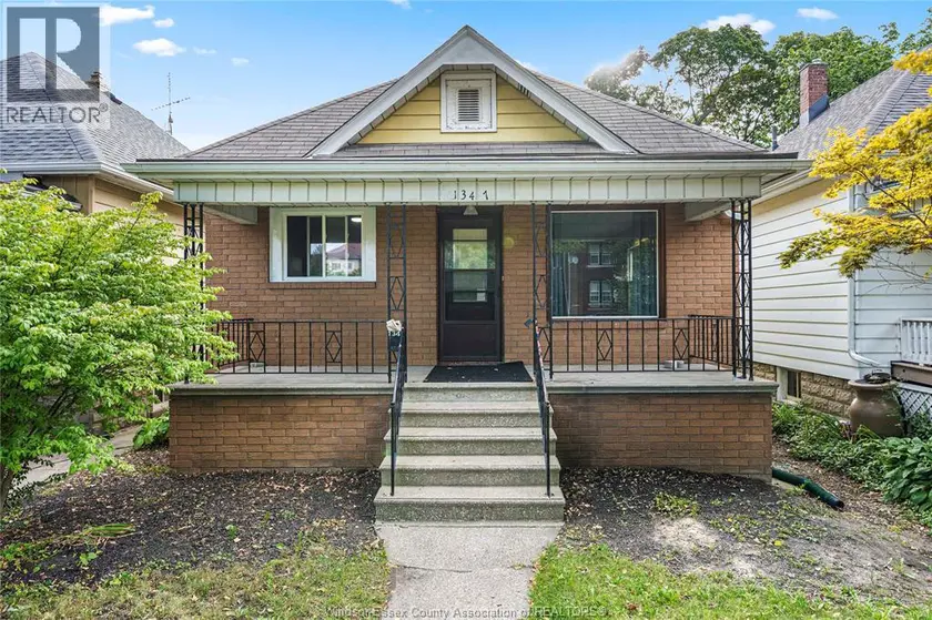 Detached at 1347 Lincoln, Windsor