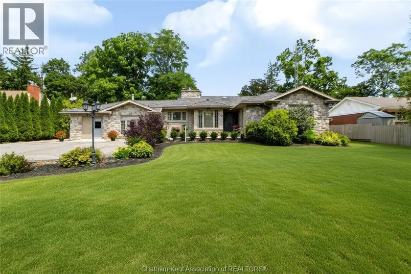 Detached at 931 Charing Cross ROAD, Chatham