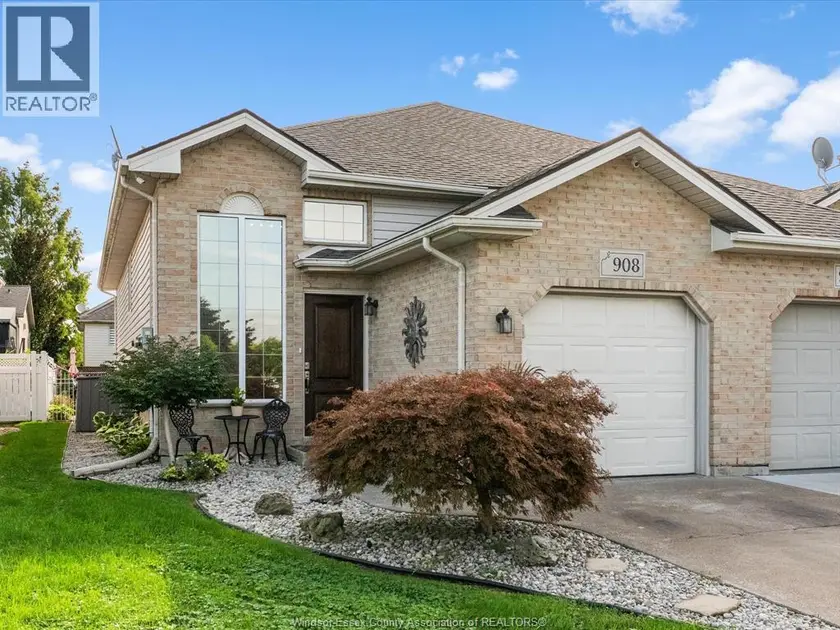 Detached at 908 MICHAEL DRIVE, Tecumseh