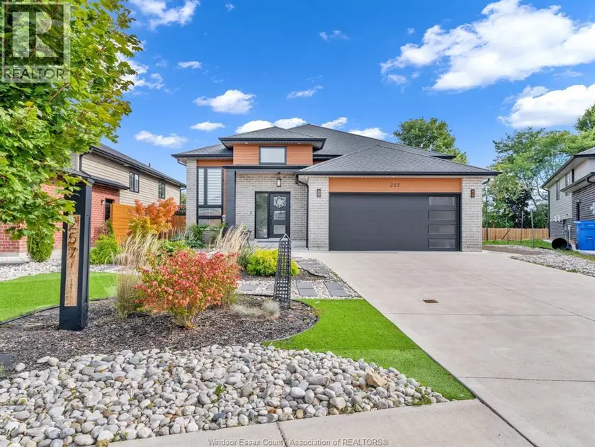 Detached at 257 ROBINSON AVENUE, Essex