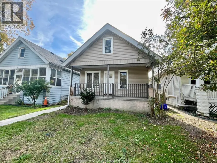 Detached at 449 ELLIS STREET West, Windsor