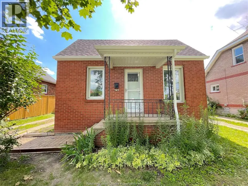 Detached at 1741 HICKORY ROAD, Windsor