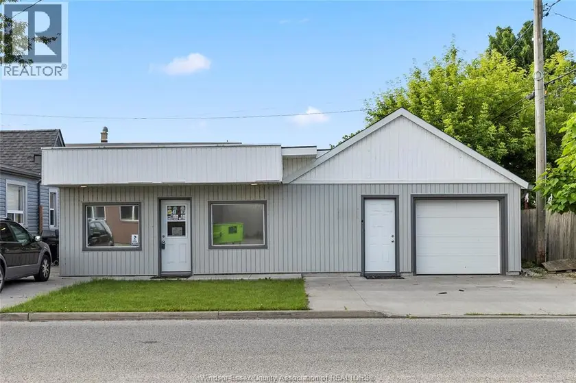 Detached at 3603 WALKER