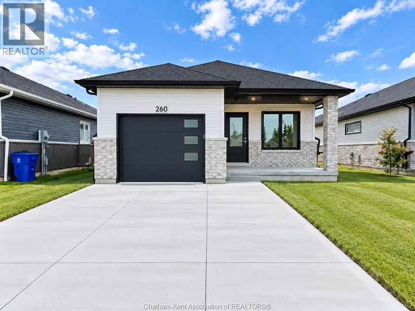 Detached at 260 IRONWOOD TRAIL, Chatham