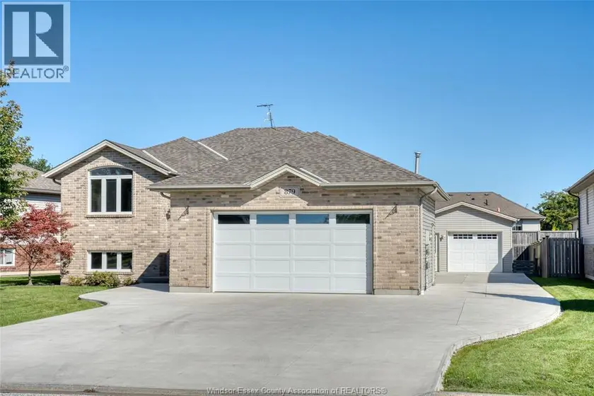 Detached at 879 WESTWOOD, Lakeshore