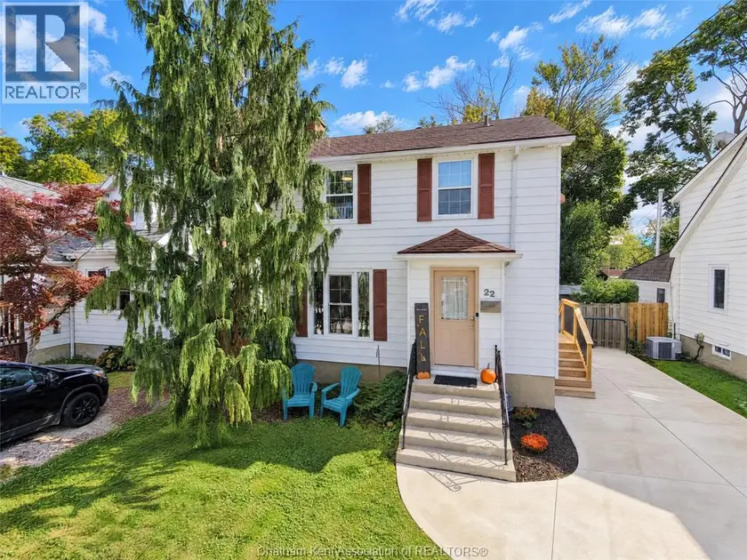 Detached at 22 Dovercourt STREET, Chatham