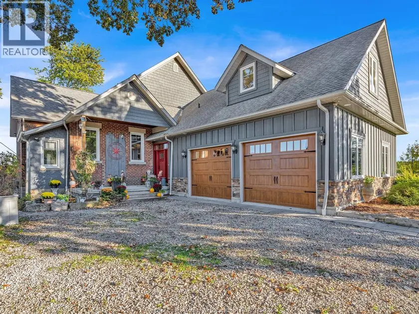 Detached at 414 ELMSTEAD, Lakeshore