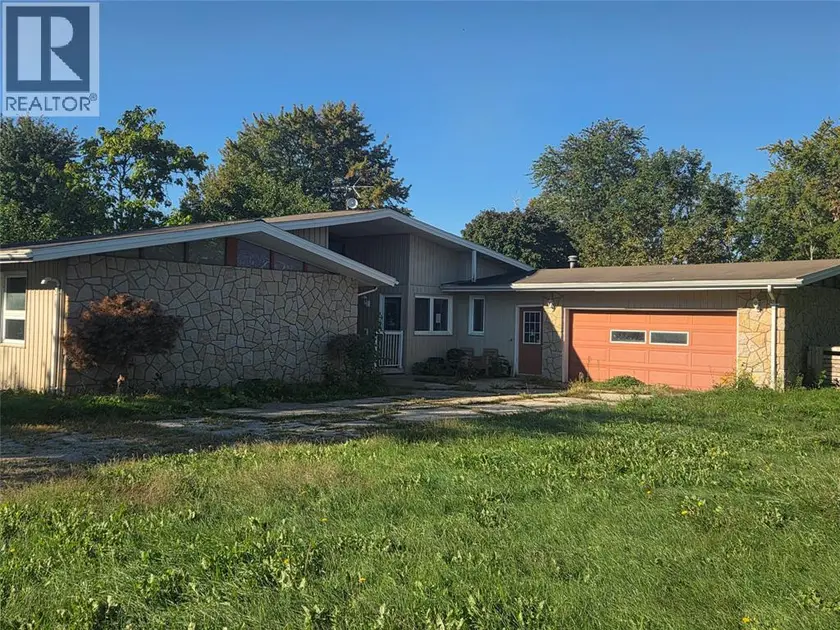 Detached at 618 Mersea Road 8, Leamington