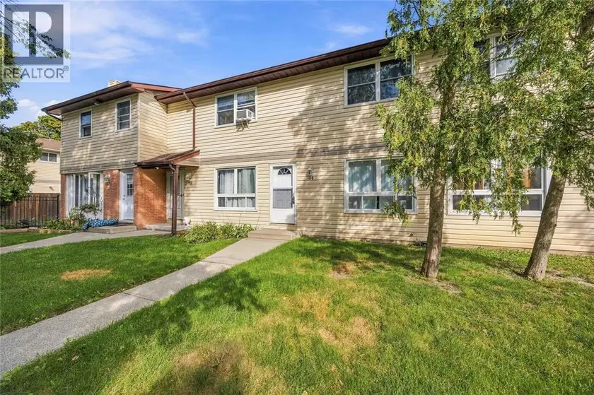 Townhouse at 200 ST CLAIR BOULEVARD Unit# 44, St Clair