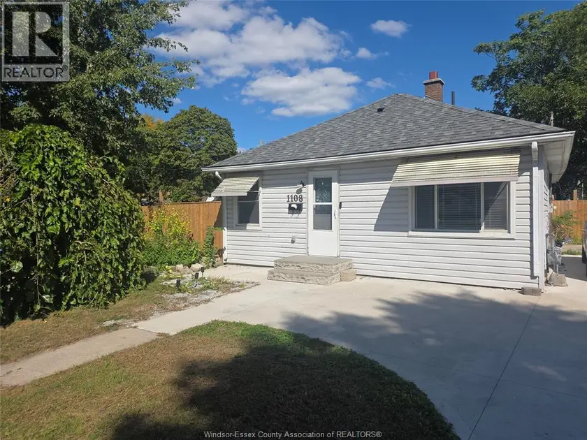 Detached at 1108 Brock STREET, Windsor