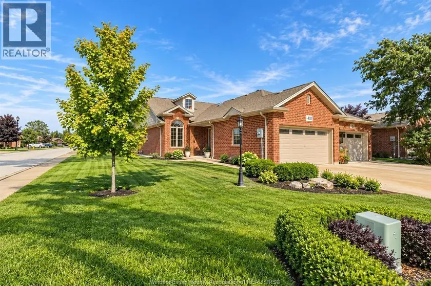 Townhouse at 418 COOPER CRESCENT, Lakeshore