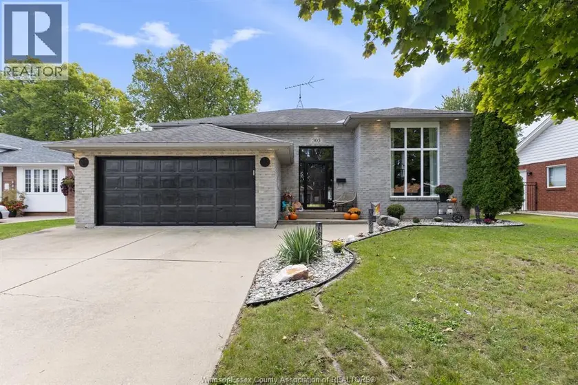 Detached at 303 STONE RIDGE AVENUE, Amherstburg