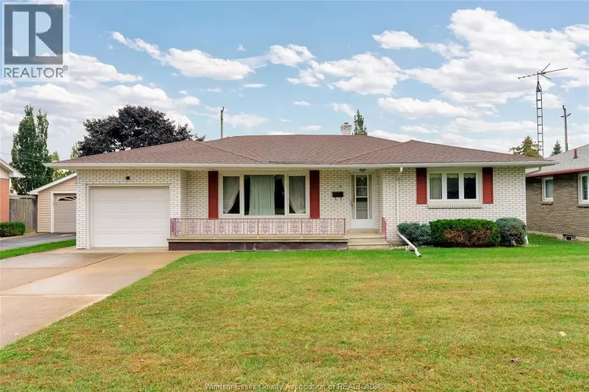 Detached at 16 PULFORD, Leamington