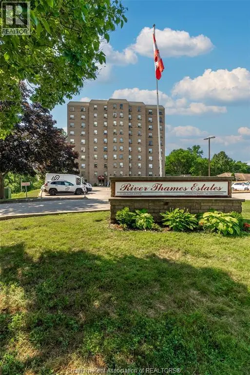 Apartment at 10 Van Allen AVENUE Unit# 903, Chatham