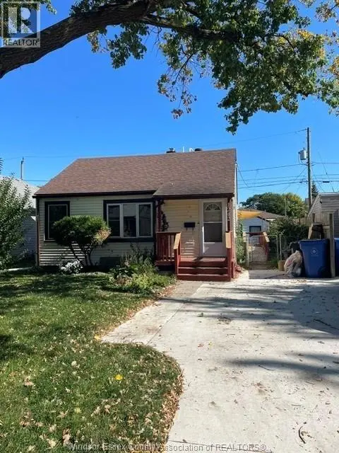 Detached at 1242 LABADIE, Windsor