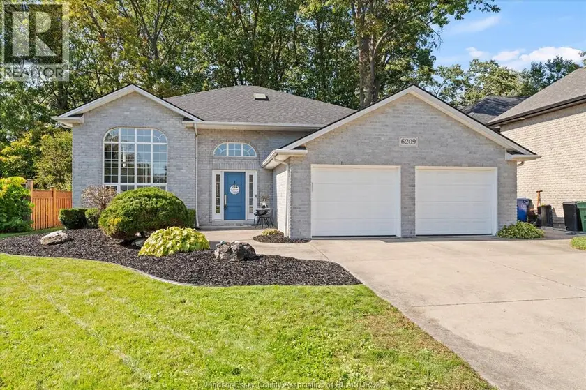 Detached at 6209 WALES COURT, LaSalle