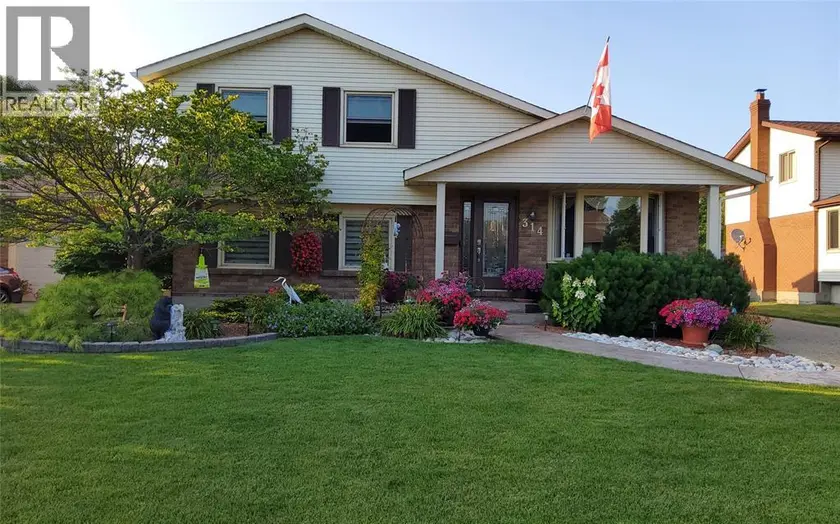Detached at 314 Oaklea COURT, Sarnia