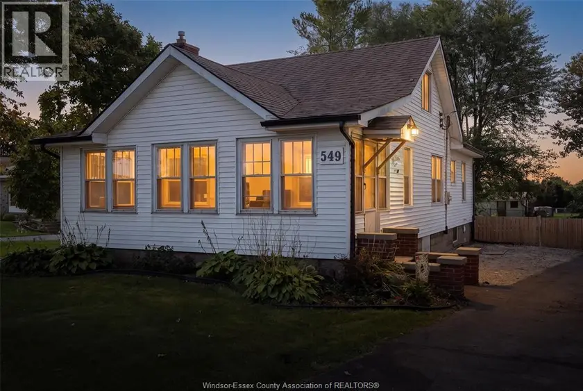 Detached at 549 COUNTY ROAD 34, Kingsville
