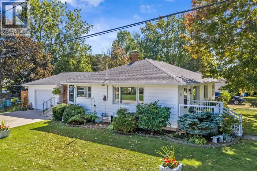 Detached at 127 Baird AVENUE, Wheatley