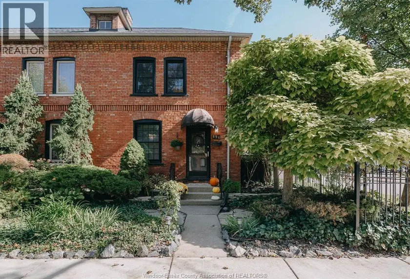 Townhouse at 896 MONMOUTH ROAD, Windsor
