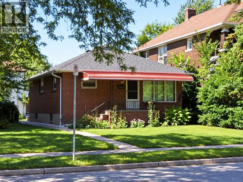 Detached at 787 CAMPBELL Unit# ROOM 1, Windsor
