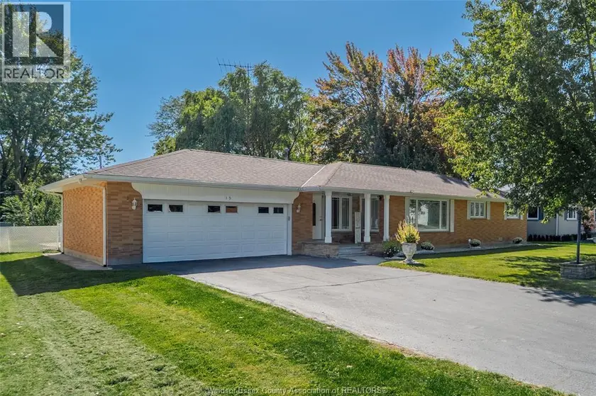 Detached at 15 BOND AVENUE, Tilbury