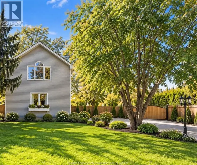 Detached at 1154 FRONT ROAD North, Amherstburg