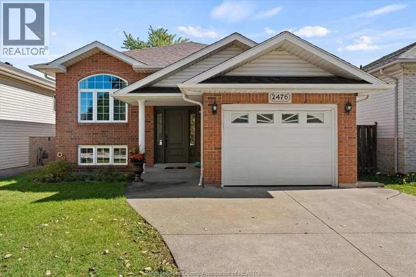 Detached at 2476 Luxury, Windsor