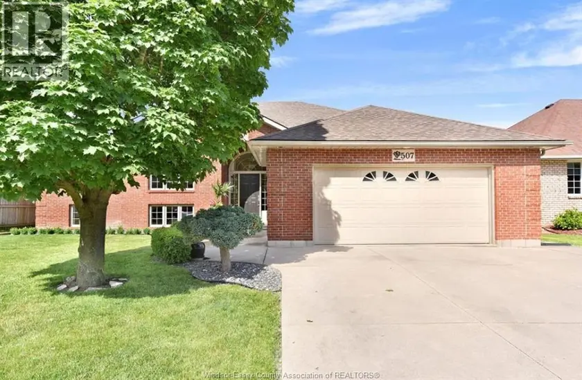 Detached at 507 BREEZEWOOD STREET, Windsor