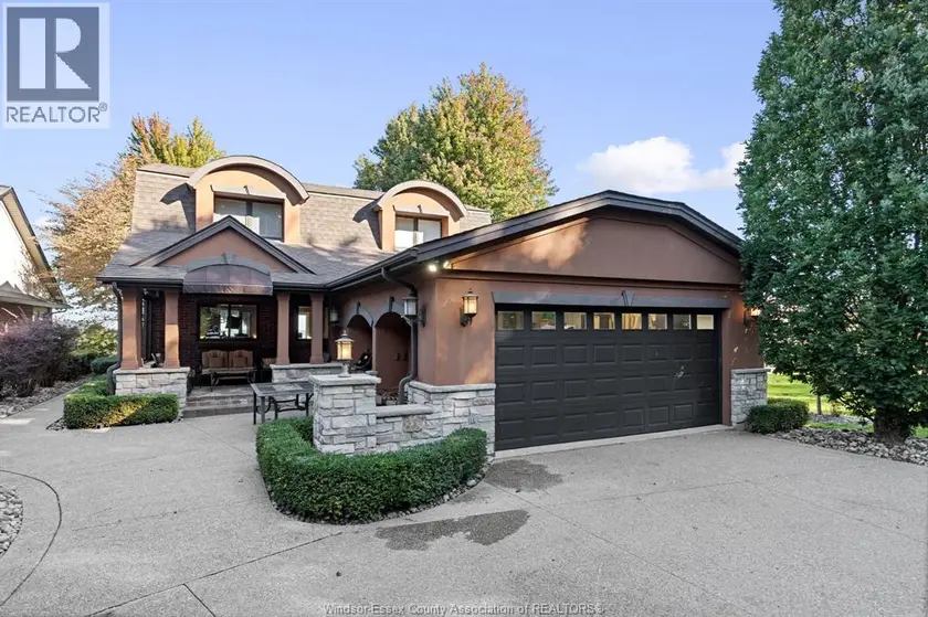 Detached at 189 LAKEVIEW DRIVE, Belle River