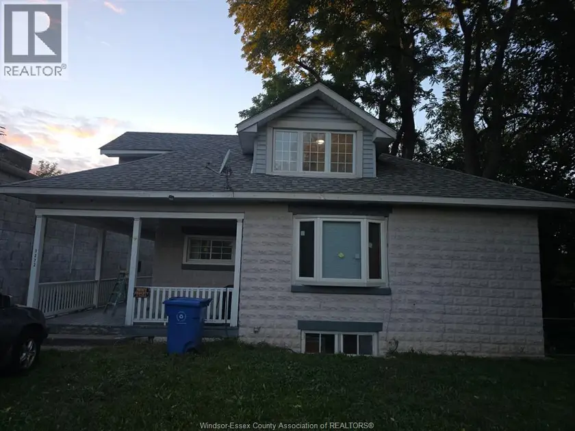 Detached at 3272 PETER STREET, Windsor