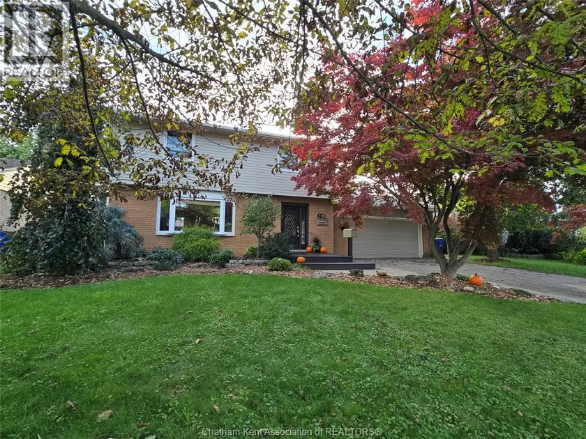 Detached at 184 CHIPPEWA DRIVE, Chatham