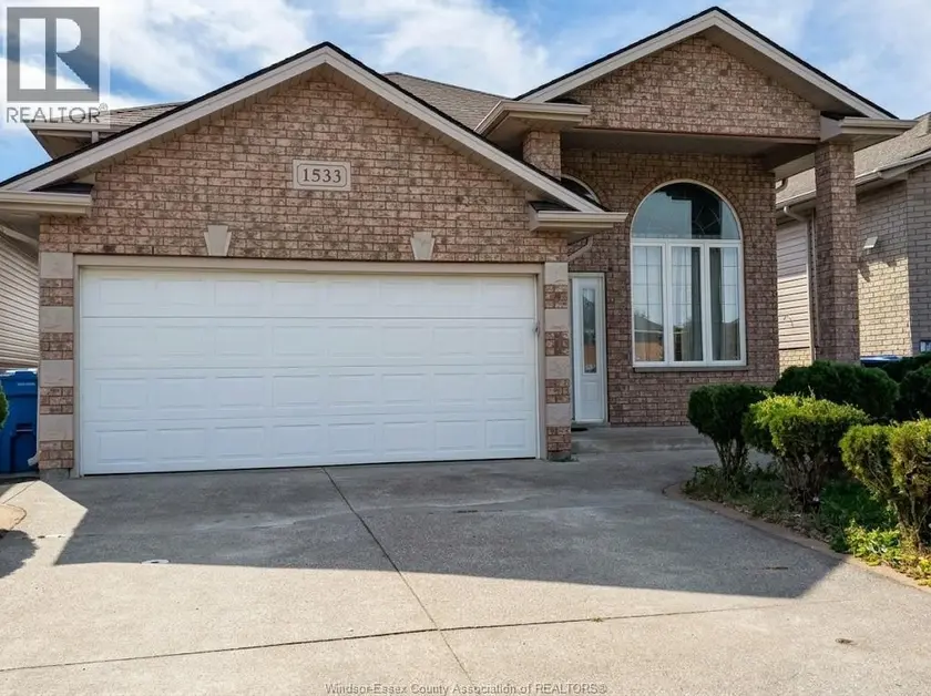 Detached at 1533 MERIDIAN STREET, Windsor