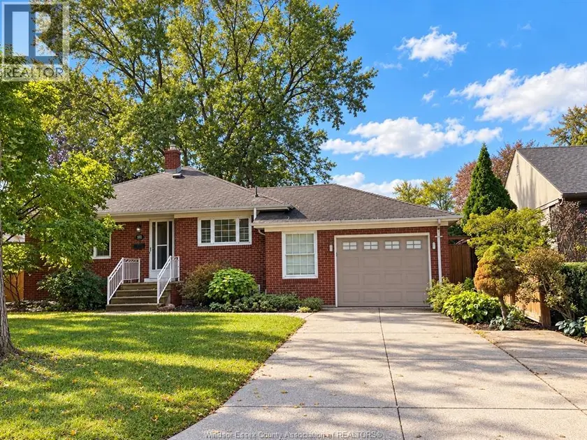 Detached at 3155 RANDOLPH AVENUE West, Windsor