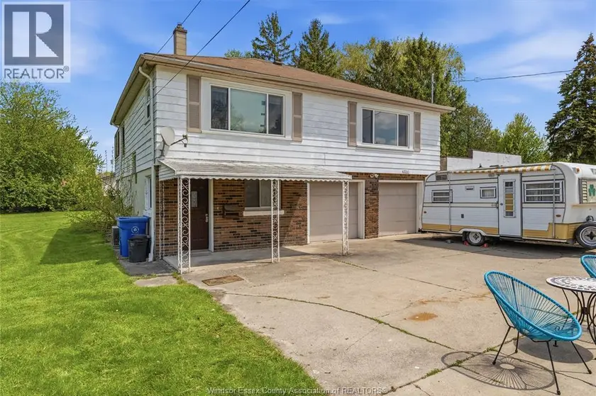 Detached at 224 LESPERANCE, Tecumseh