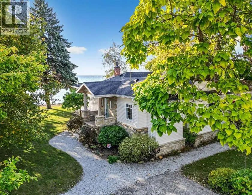 Detached at 1295 HERITAGE ROAD, Kingsville