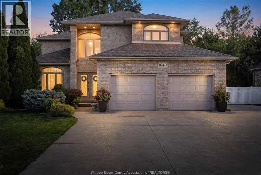 Detached at 1840 DESLIPPE DRIVE, Tecumseh