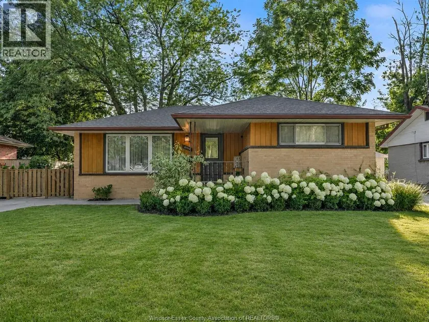 Detached at 4255 LONGFELLOW, Windsor