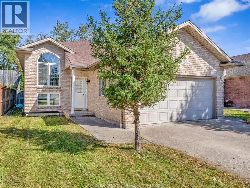 Detached at 1926 Rockport, Windsor
