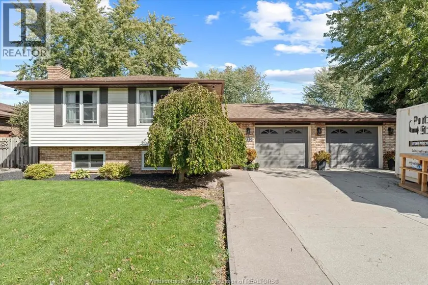 Detached at 232 GREENWOOD CRESCENT, Lakeshore
