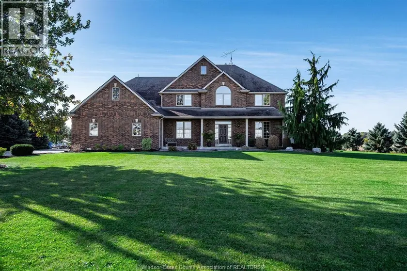 Detached at 901 Road 2 East, Kingsville