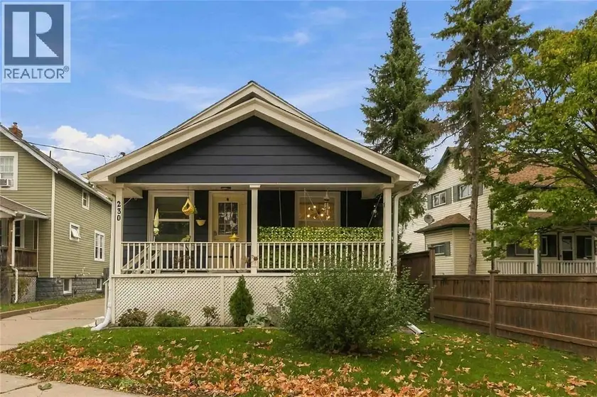 Detached at 230 ONTARIO STREET, Sarnia