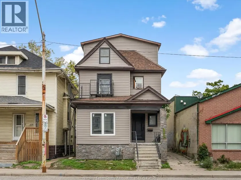 Multiplex at 446 WYANDOTTE STREET West