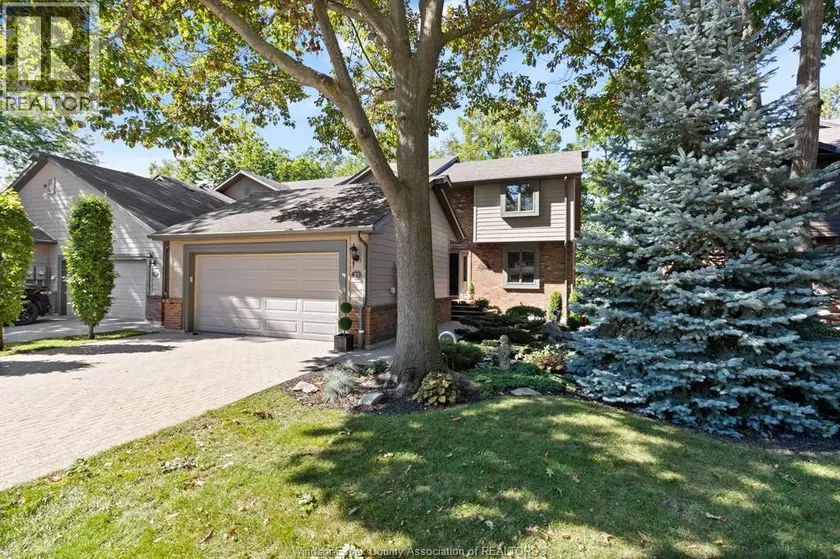 Townhouse at 21 FAIRWAY CRESCENT, Amherstburg
